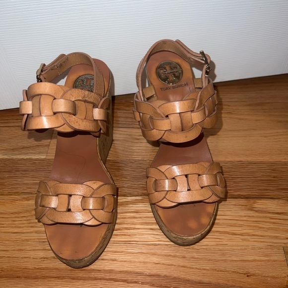 TORY BURCH Tan braid Wedge heels sz 6 leatherr - Picture 2 of 6